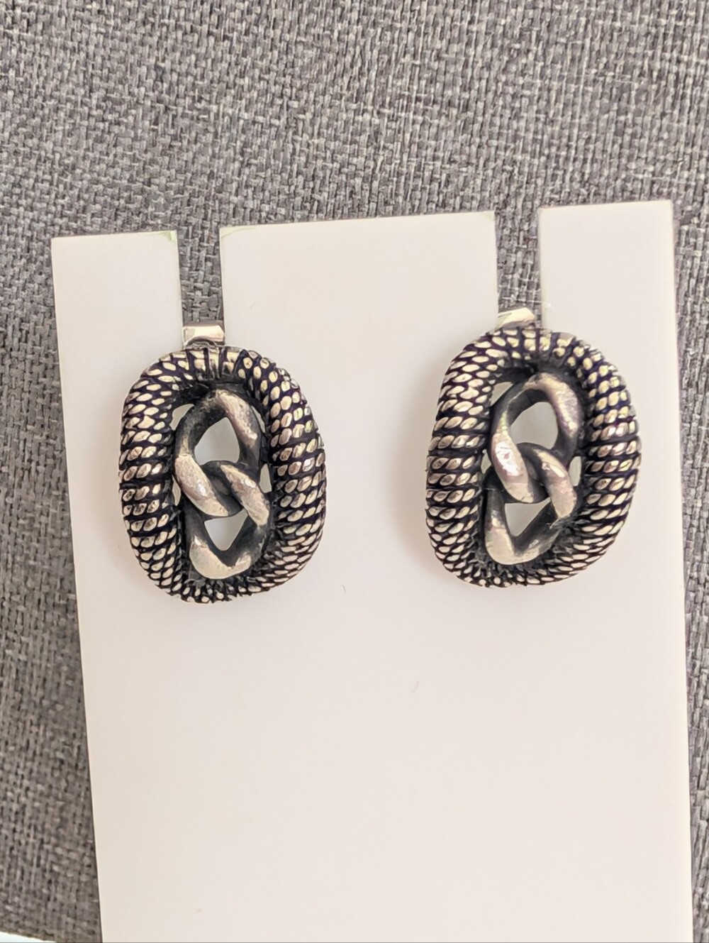 Vintage Signed Giovanni Textured Silver Tone Grunge Chain Post Earrings